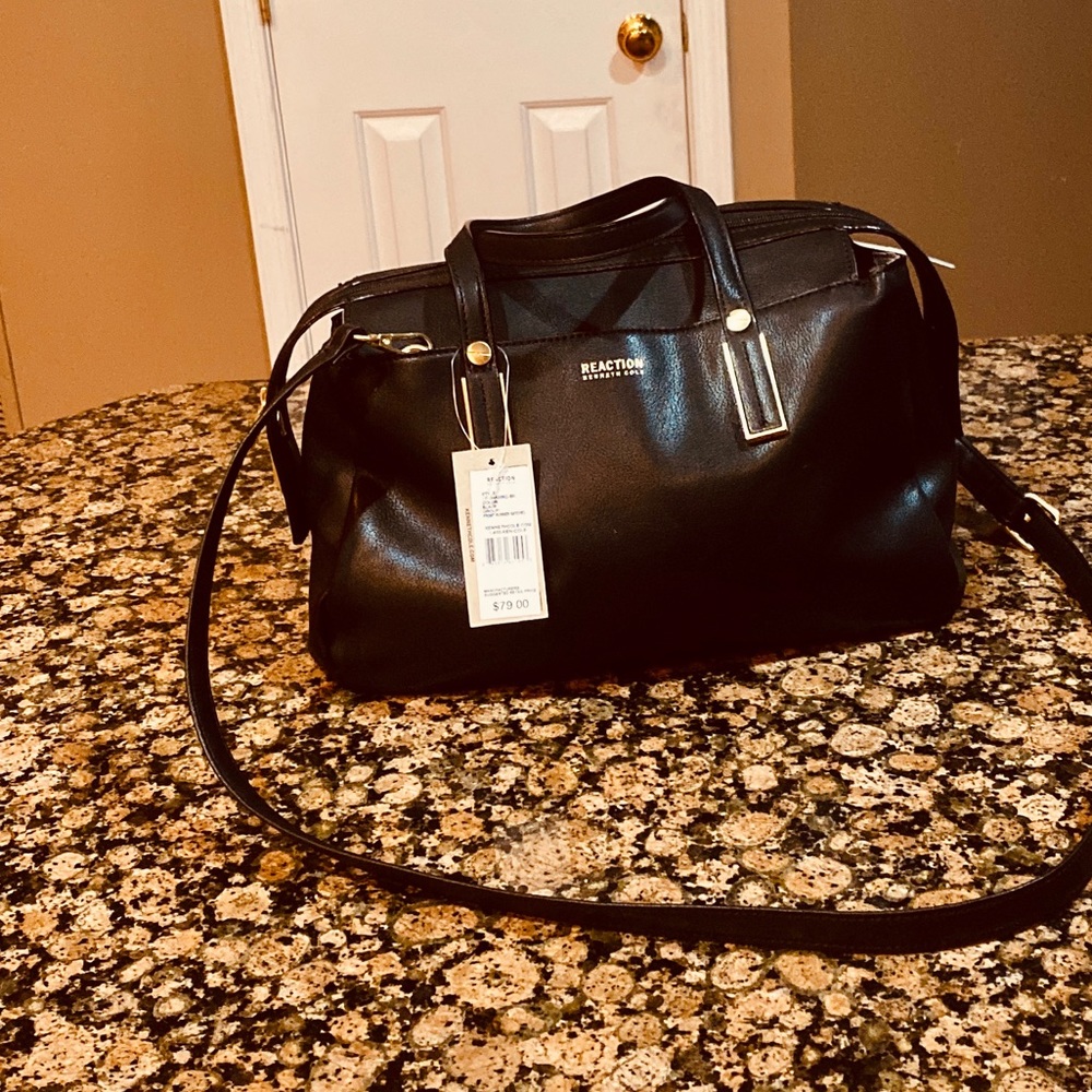 Kenneth Cole Reaction Gorgeous & Classy hand bag. - Picture 6 of 16